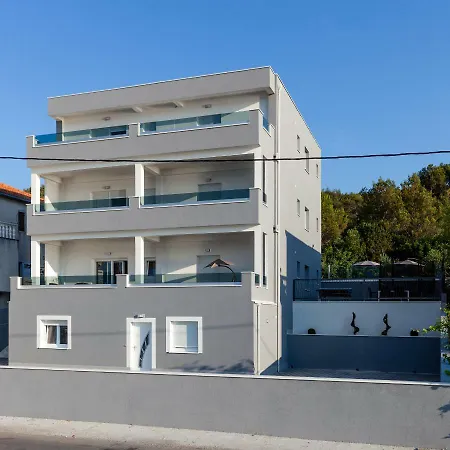Διαμέρισμα Luxury Aria, *