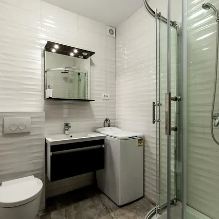 Luxury Aria, * Traù